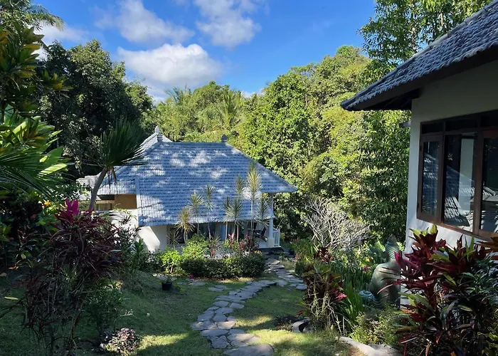 Bliss Retreat & *