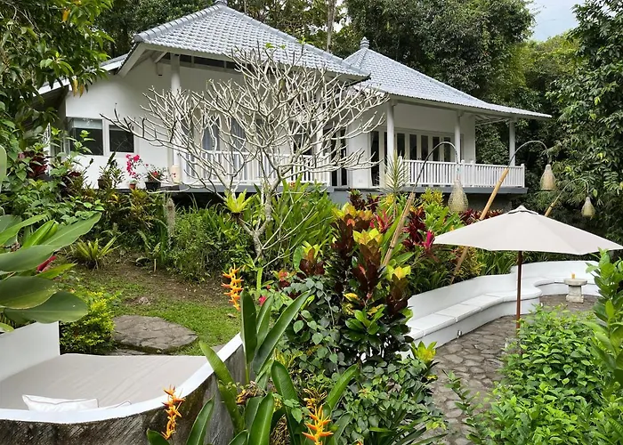 Bliss Retreat & * Balian