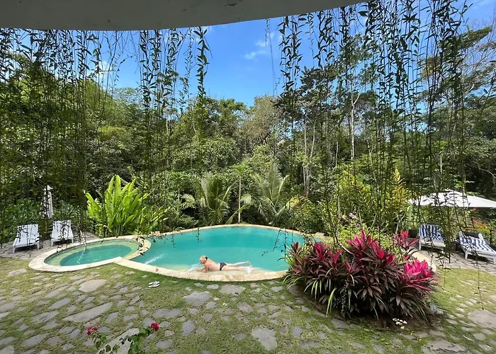 Bliss Retreat & ホテル Balian