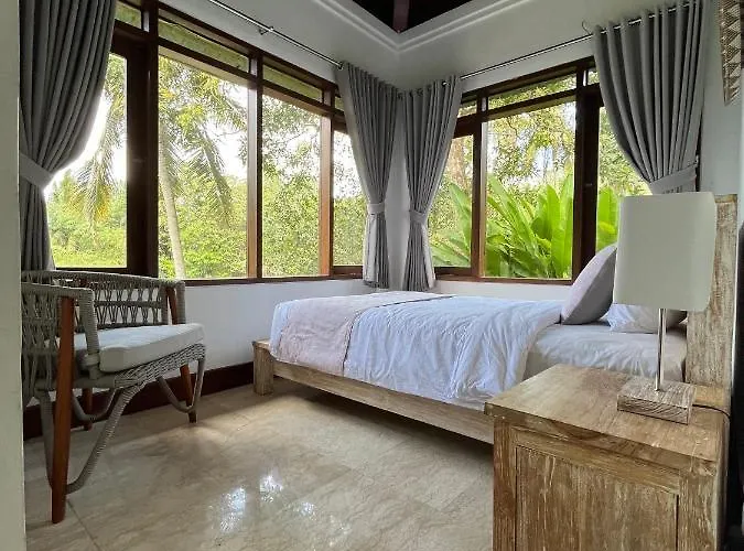 Bliss Retreat & * Balian