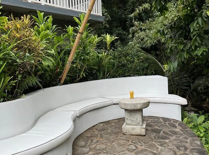 Bliss Retreat & ホテル Balian