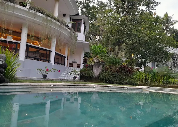 Bliss Retreat & Balian